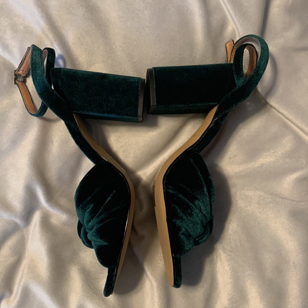 J crew size 9 block heel emerald green velvet knot ankle strap holiday BL574 - Picture 3 of 5